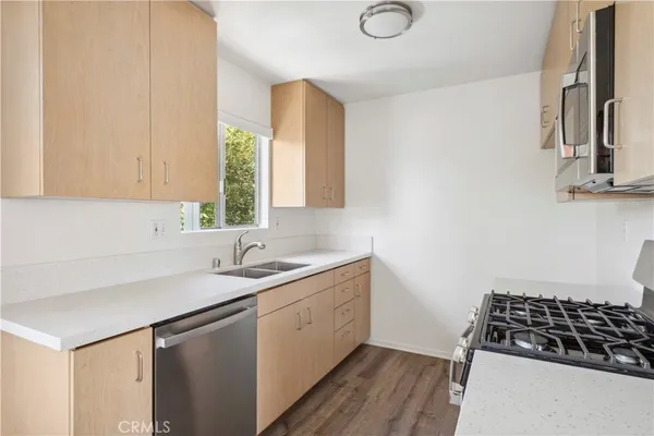 $3,550 | 375 Woodland Place, Unit C, Costa Mesa, CA 92627