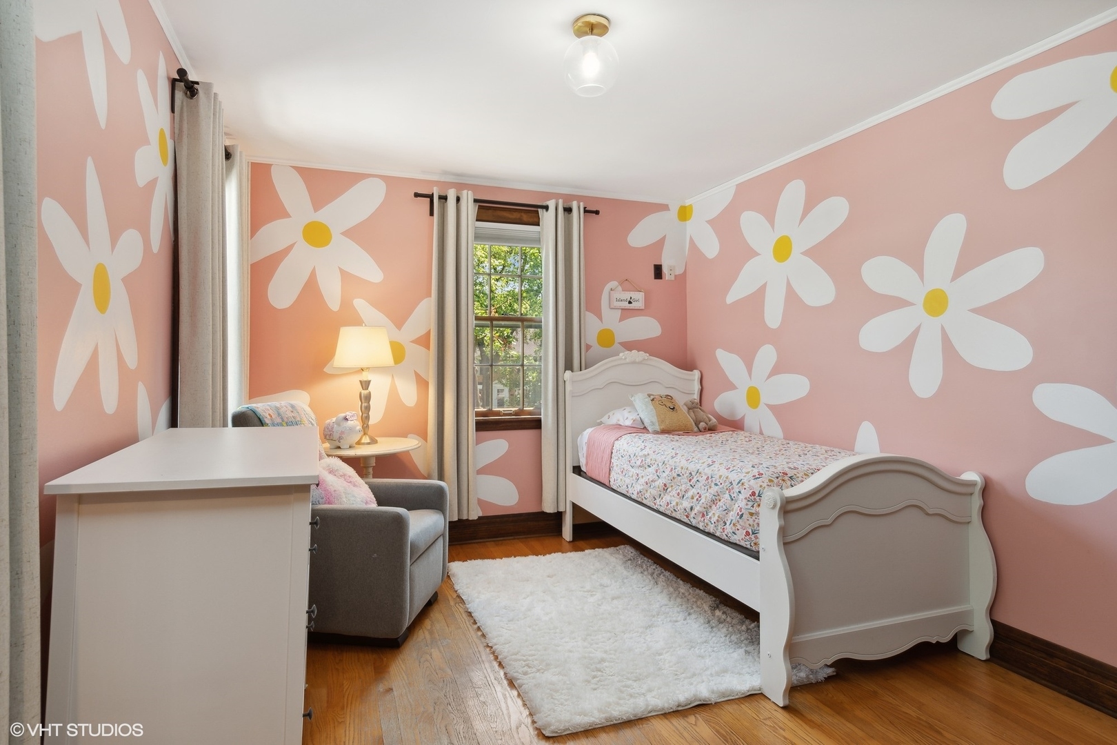 414 Audubon Road Riverside, IL 60546 - Photo 28 of 51 a bedroom with a bed and a window