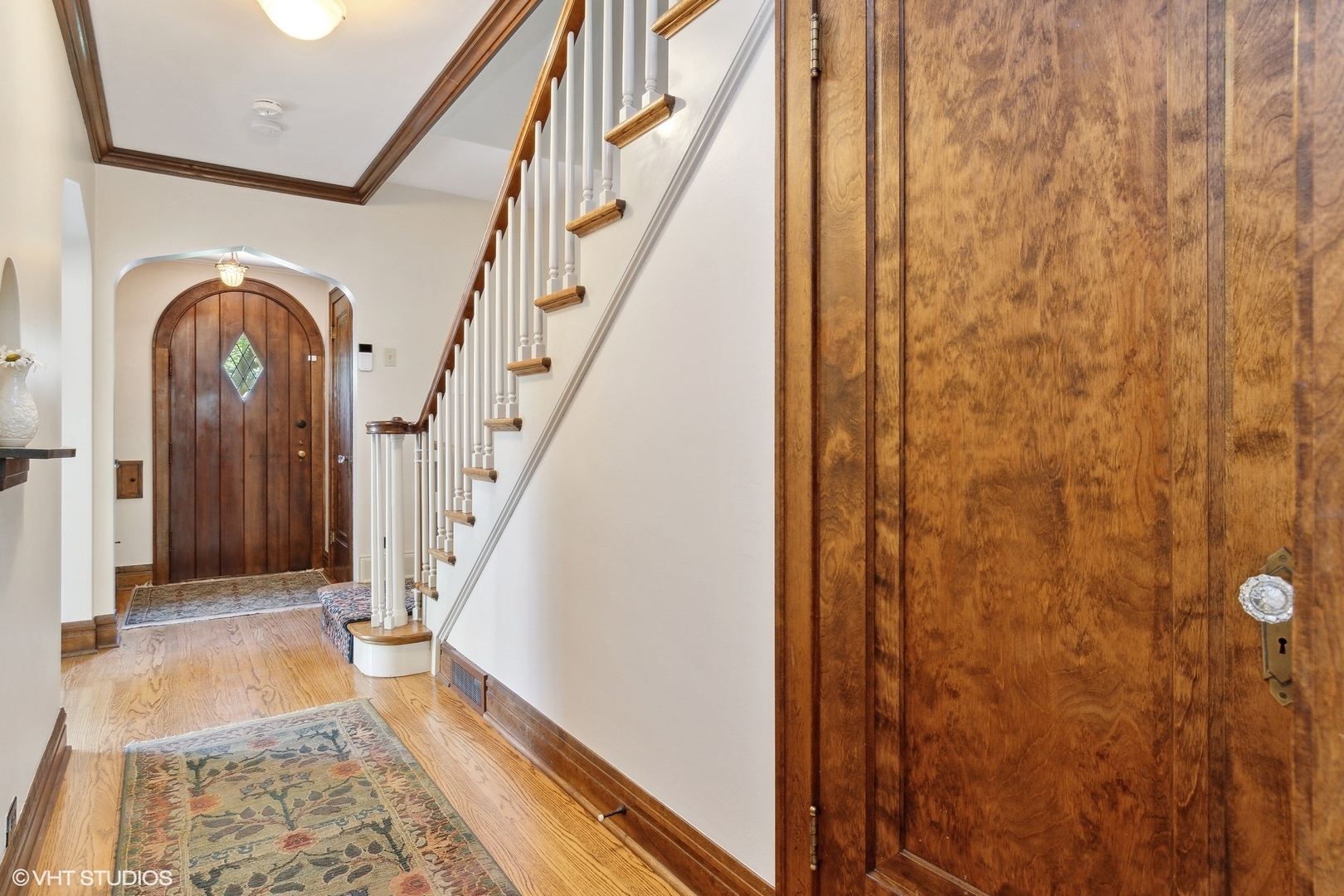 414 Audubon Road Riverside, IL 60546 - Photo 7 of 51 a view of entryway with a front door