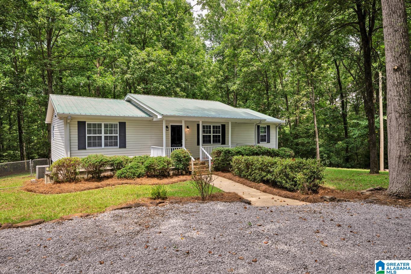 102 Red Road Quinton, AL 35130 - Photo 4 of 32