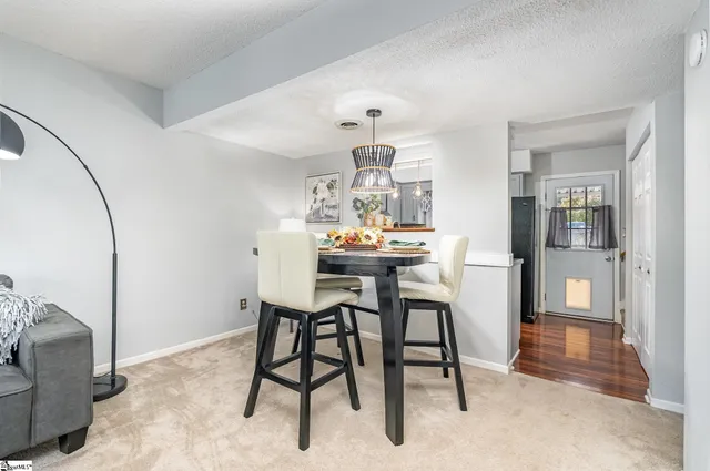 $174,900 | 22 Hidden Springs Road, Spartanburg, SC 29302