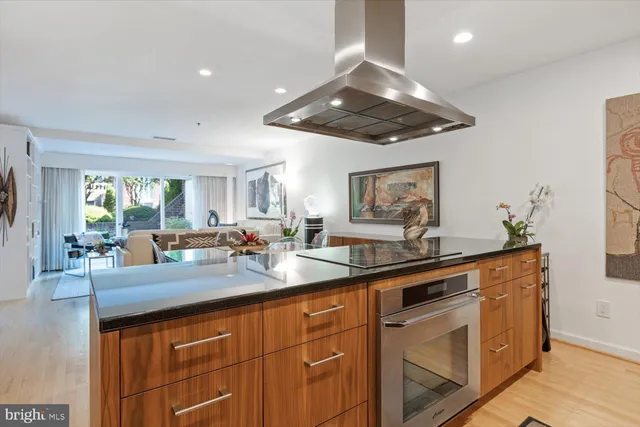 $999,900 | 115 North Lee Street, Unit BH207, Alexandria, VA 22314