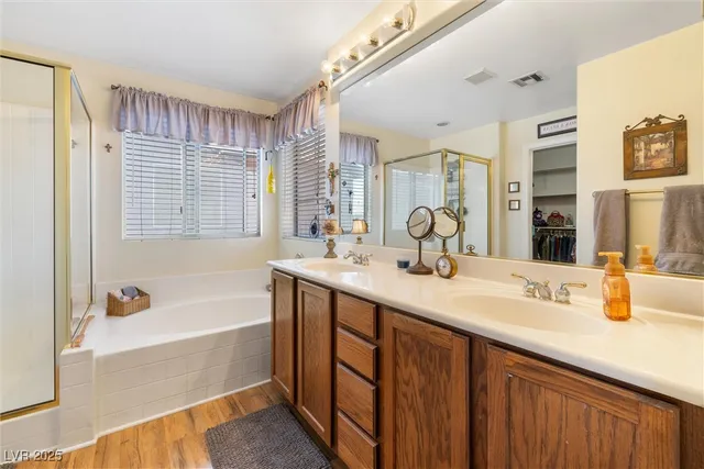 $510,500 | 648 Sunrise Lake Place, Henderson, NV 89002