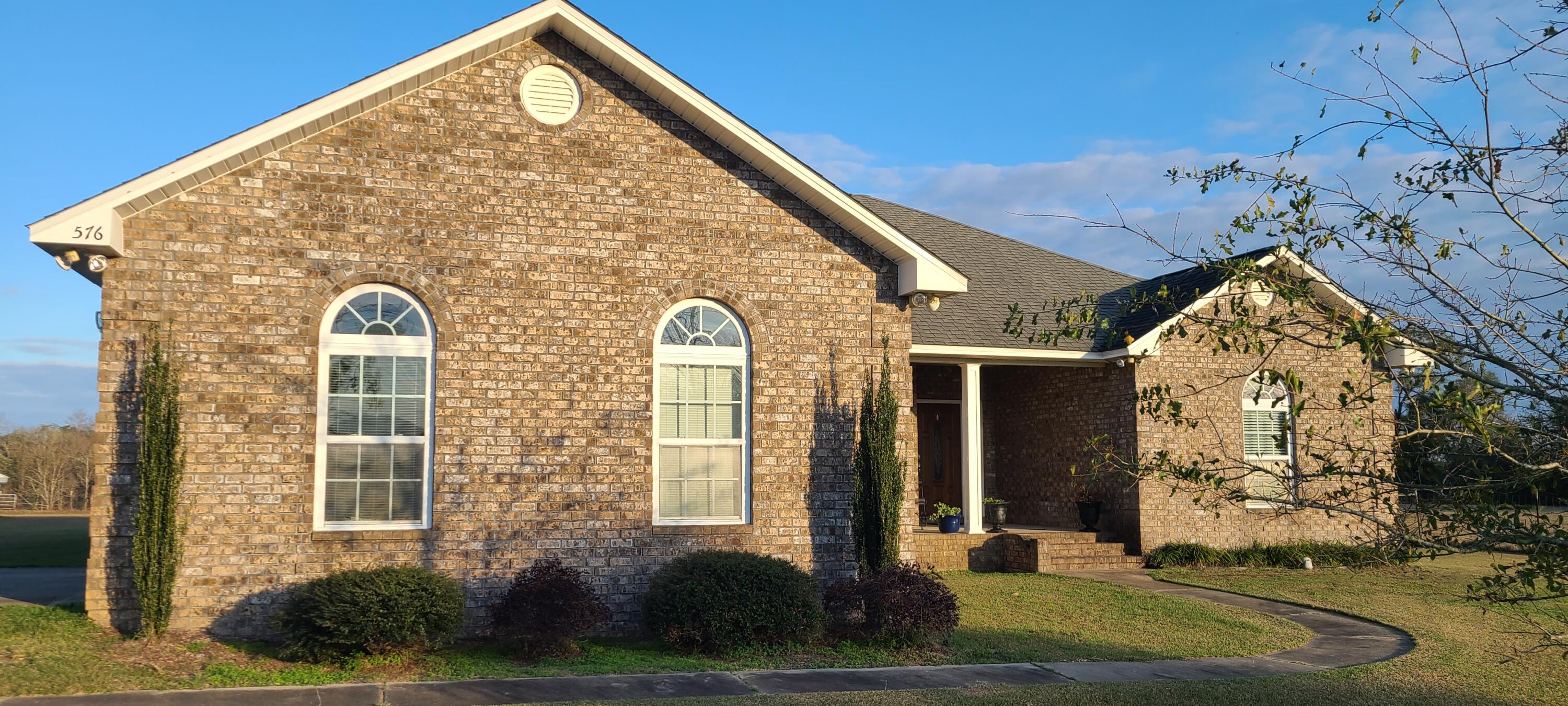 576 Perkins Road Laurel Hill, FL 32567 - Photo 3 of 70 20220105_160334