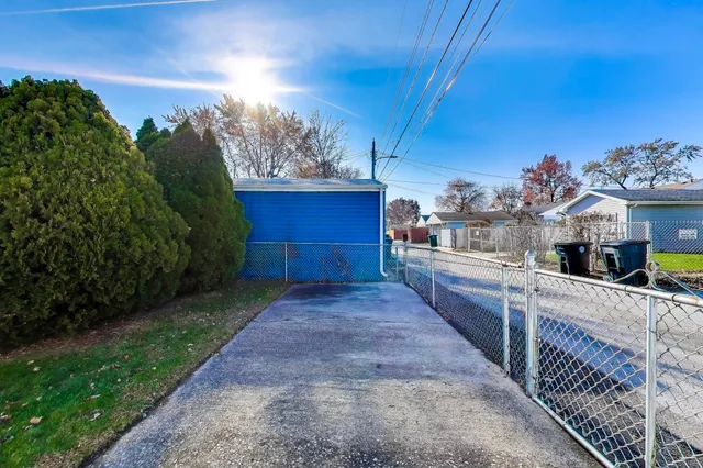 a view of backyard of house