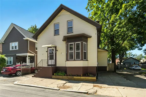 $434,900 | 32 Carver Street, Pawtucket, RI 02860