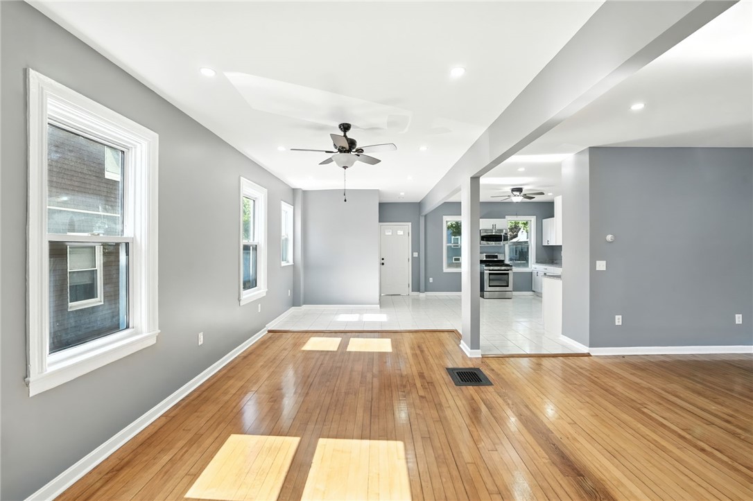 32 Carver Street Pawtucket, RI 02860 - Photo 2 of 42