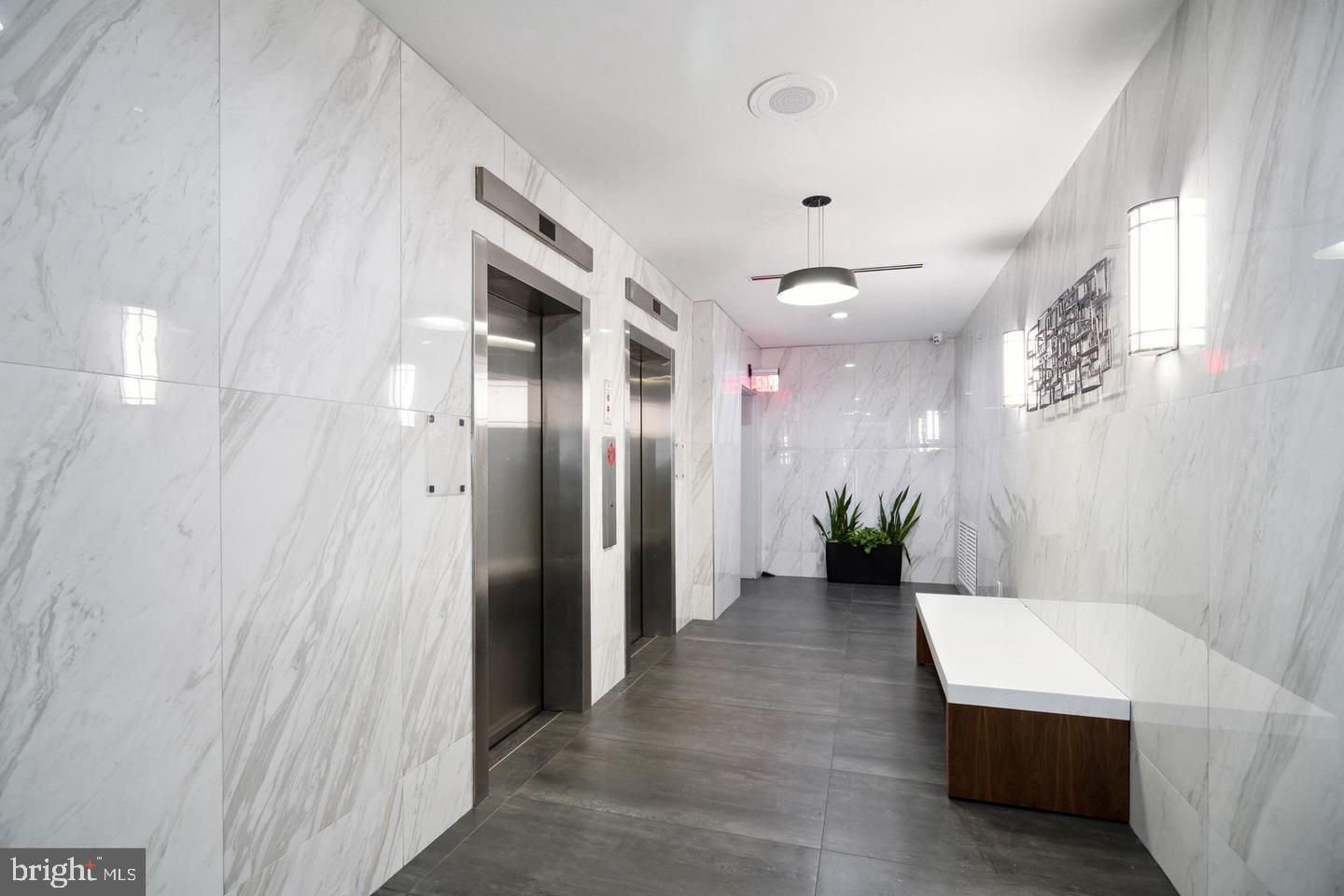 2101 Chestnut Street, Unit 1413 Philadelphia, PA 19103 - Photo 11 of 13