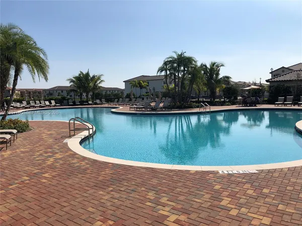 $510,000 | 9333 West 33rd Lane, Unit 9333, Hialeah Gardens, FL 33018