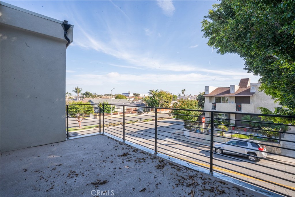 2707 Ruhland Avenue Redondo Beach, CA 90278 - Photo 15 of 54
