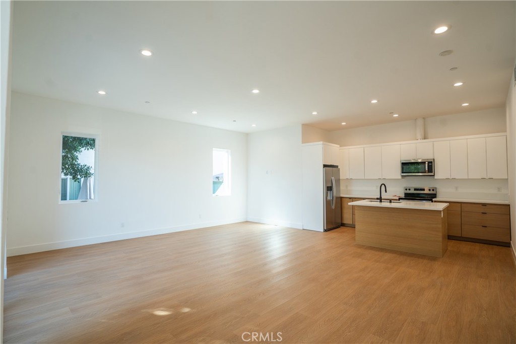 2707 Ruhland Avenue Redondo Beach, CA 90278 - Photo 7 of 54
