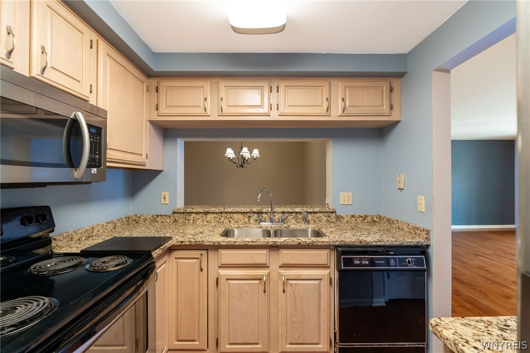 990 Hopkins Road, Unit G Amherst, NY 14221 - Photo 11 of 24