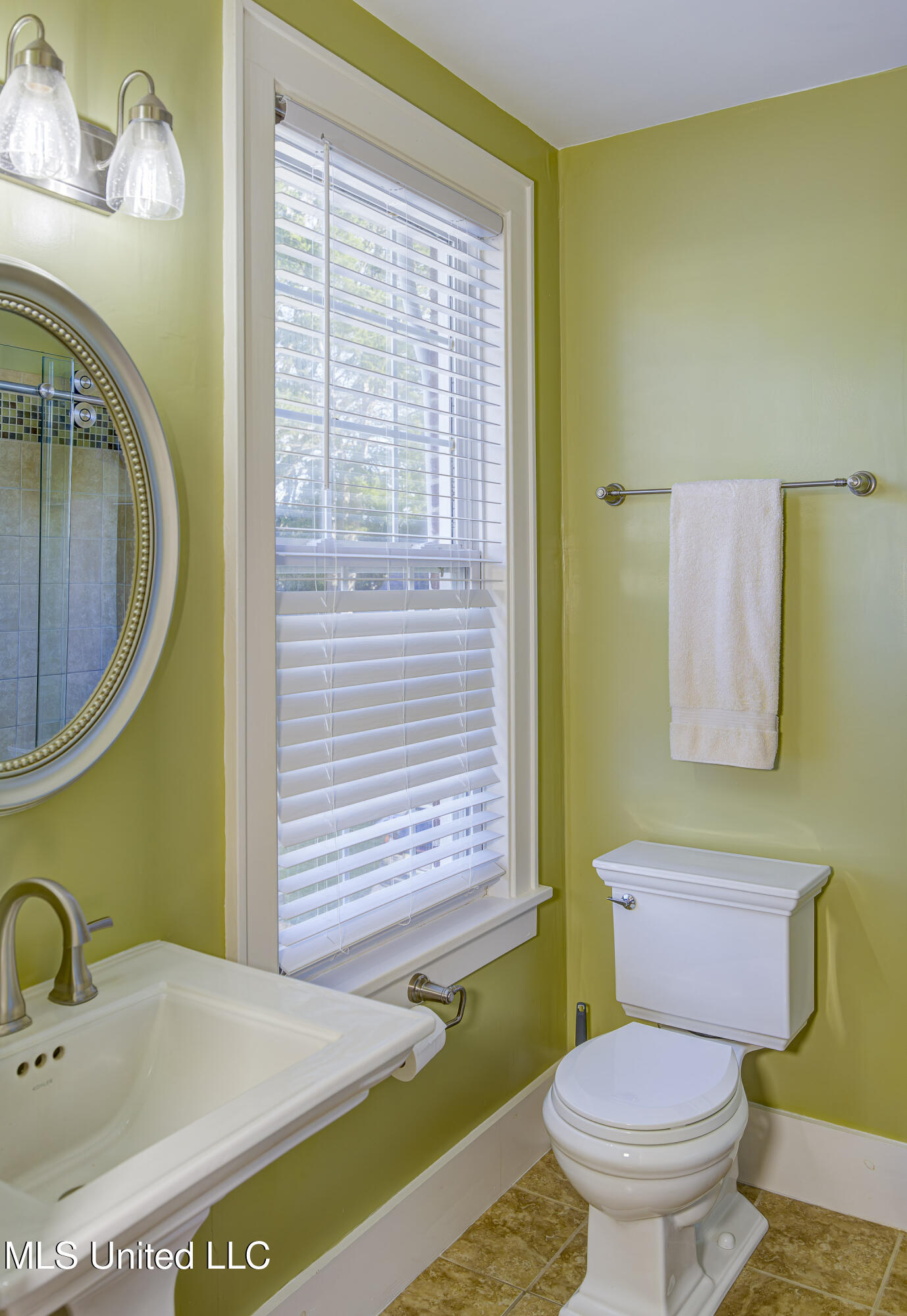 2203 Wilson Street Vicksburg, MS 39180 - Photo 22 of 44 Primary Bathroom 2