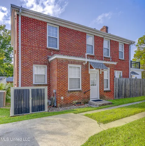 $259,000 | 2203 Wilson Street, Vicksburg, MS 39180