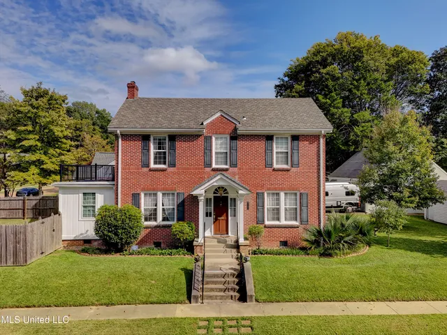 $259,000 | 2203 Wilson Street, Vicksburg, MS 39180