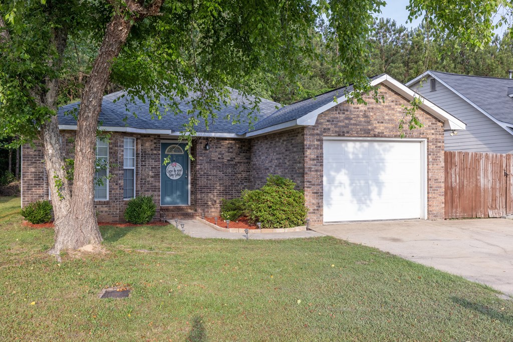 233 Mimosa Road Phenix City, AL 36870 - Photo 2 of 31 Gallery Image 2
