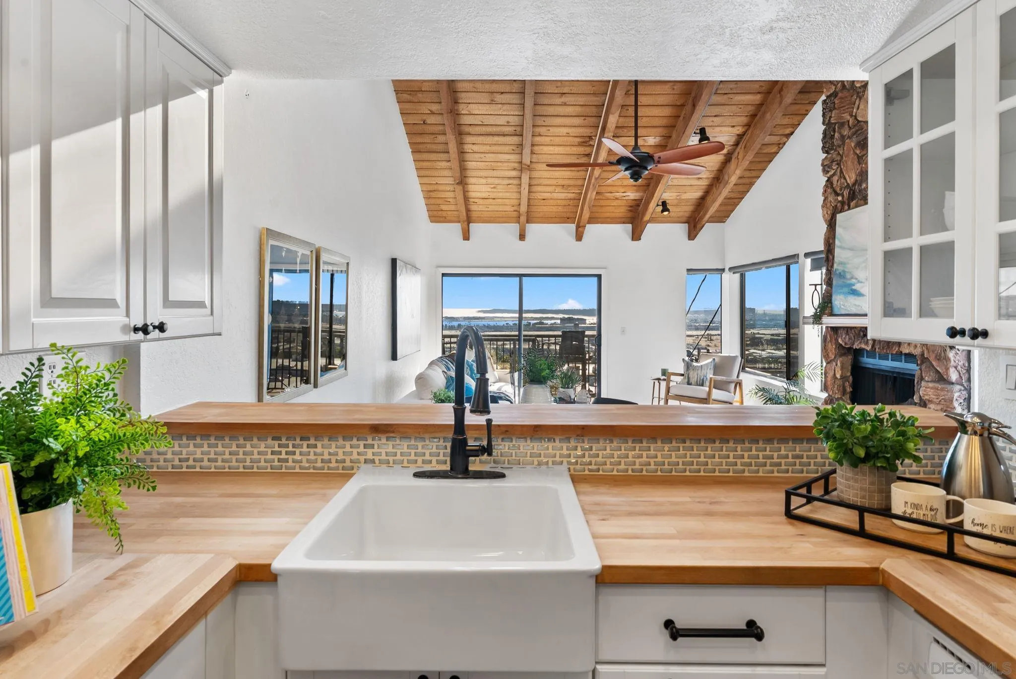 1670 Guy Street, Unit B San Diego, CA 92103 - Photo 12 of 44