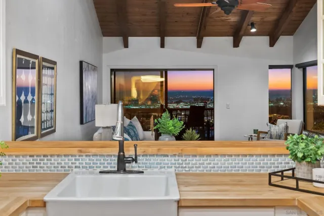 $899,000 | 1670 Guy Street, Unit B, San Diego, CA 92103