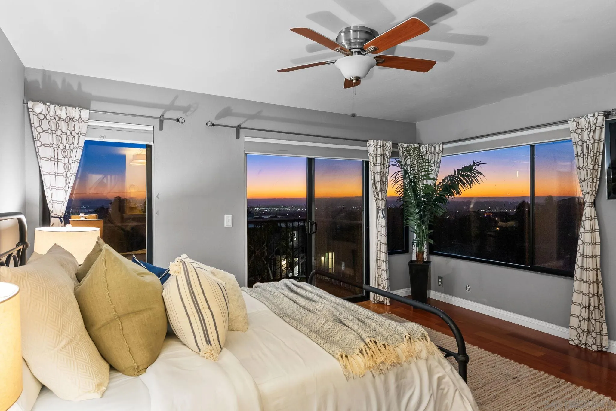 1670 Guy Street, Unit B San Diego, CA 92103 - Photo 15 of 44