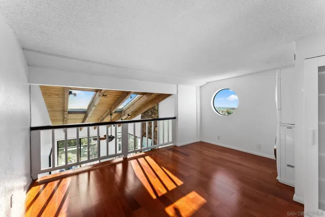 $899,000 | 1670 Guy Street, Unit B, San Diego, CA 92103