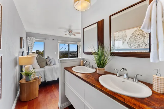 $899,000 | 1670 Guy Street, Unit B, San Diego, CA 92103