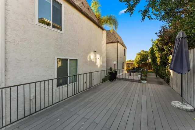 $899,000 | 1670 Guy Street, Unit B, San Diego, CA 92103