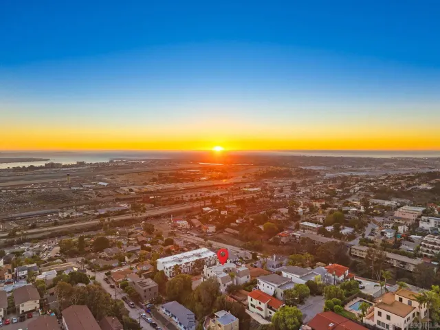 $899,000 | 1670 Guy Street, Unit B, San Diego, CA 92103