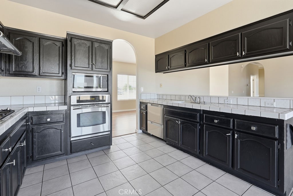 7838 Cataba Road Hesperia, CA 92344 - Photo 12 of 61