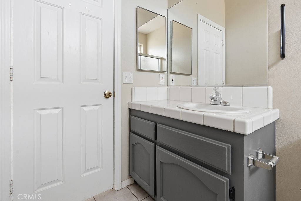 7838 Cataba Road Hesperia, CA 92344 - Photo 44 of 61