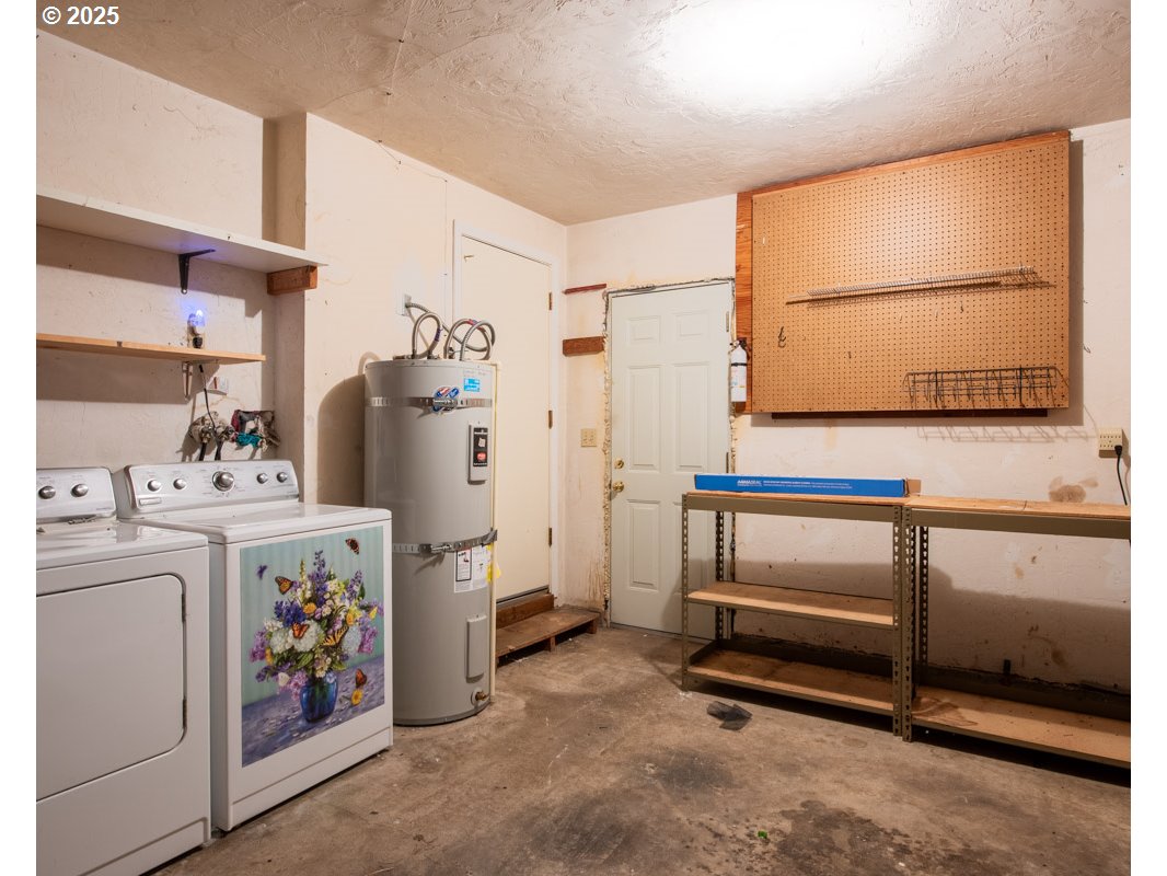 4631 Daisy Street Springfield, OR 97478 - Photo 34 of 46 a room with storage and utility