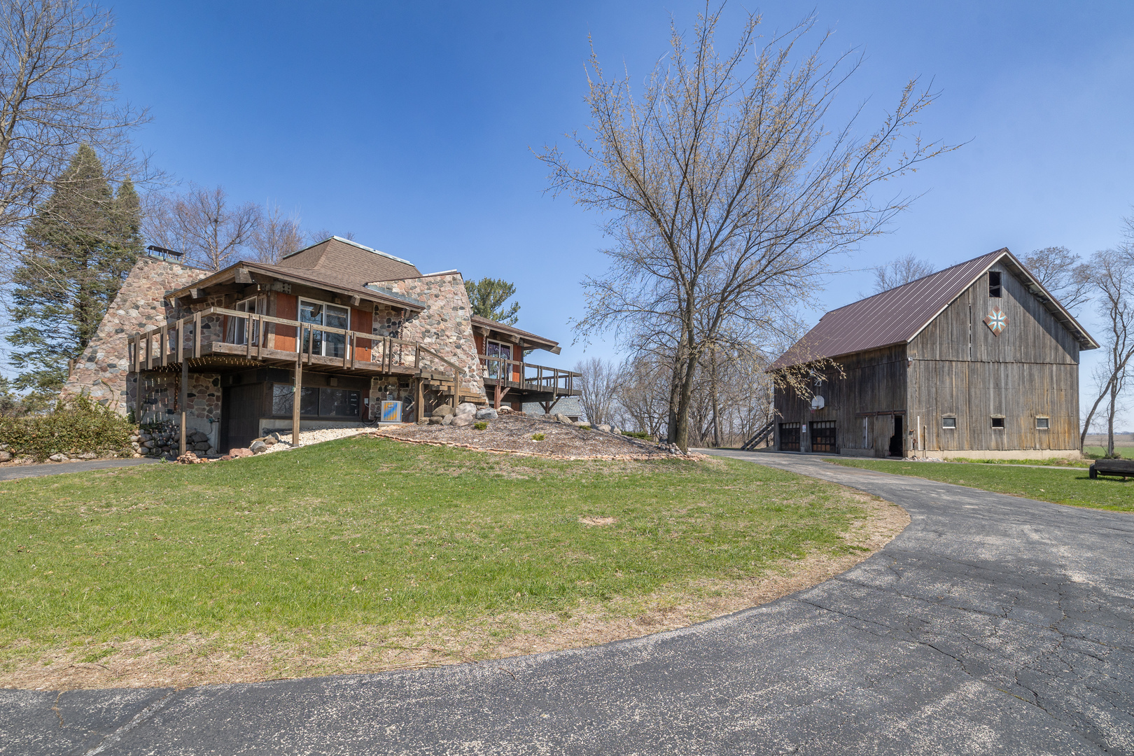 35444 Irene Road Kirkland, IL 60146 - Photo 1 of 62 Gallery Image 1