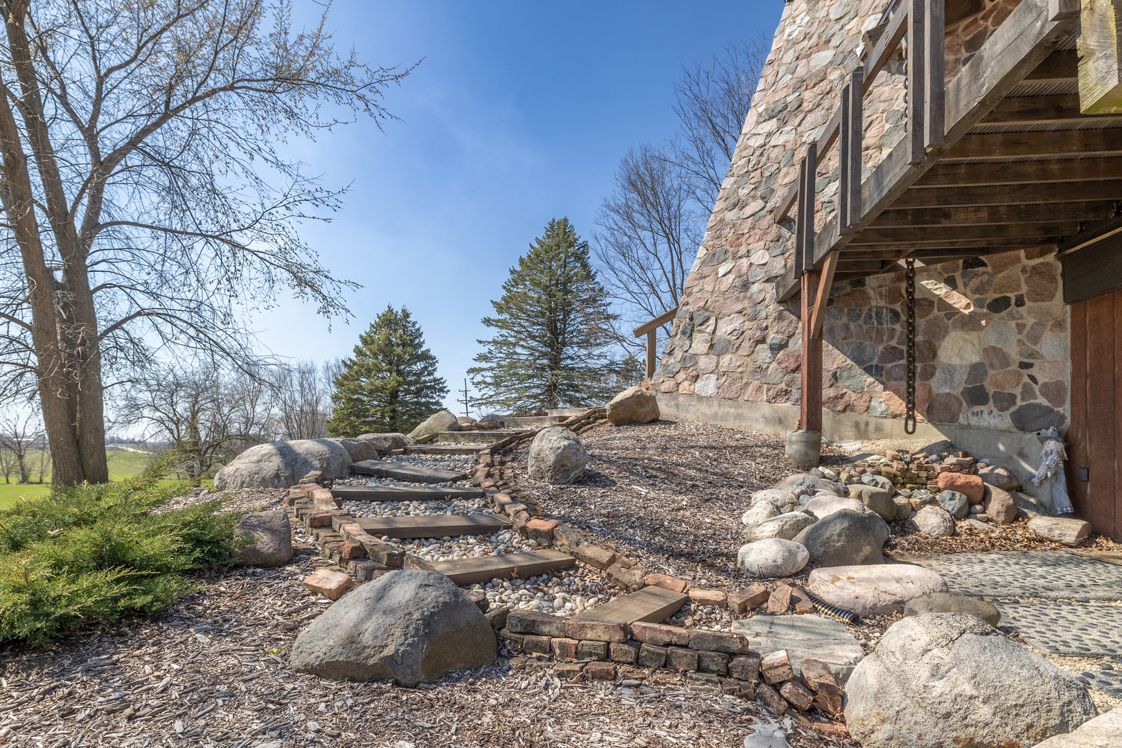 35444 Irene Road Kirkland, IL 60146 - Photo 5 of 62 Gallery Image 5