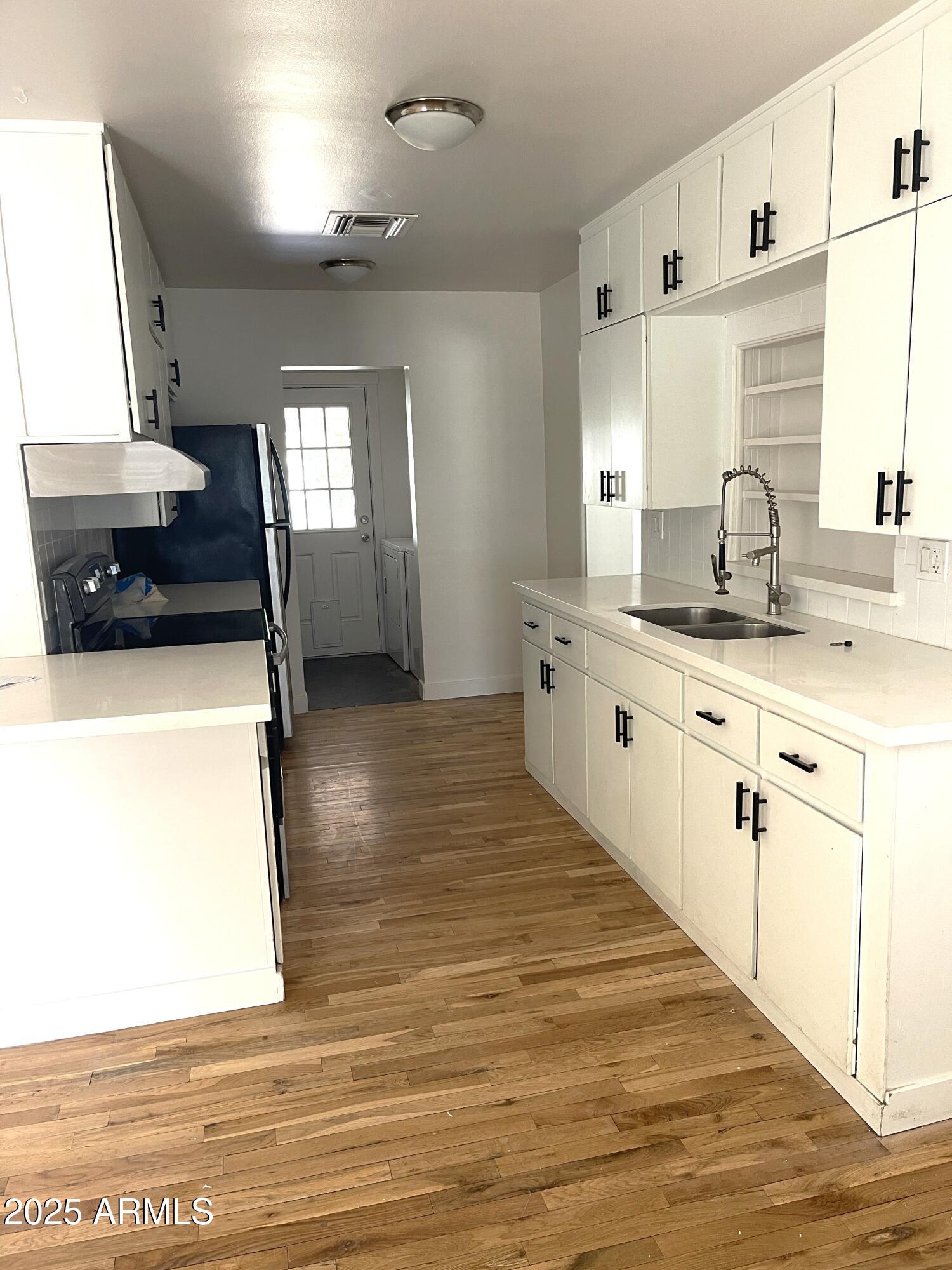 106 East Linda Lane Gilbert, AZ 85234 - Photo 5 of 21