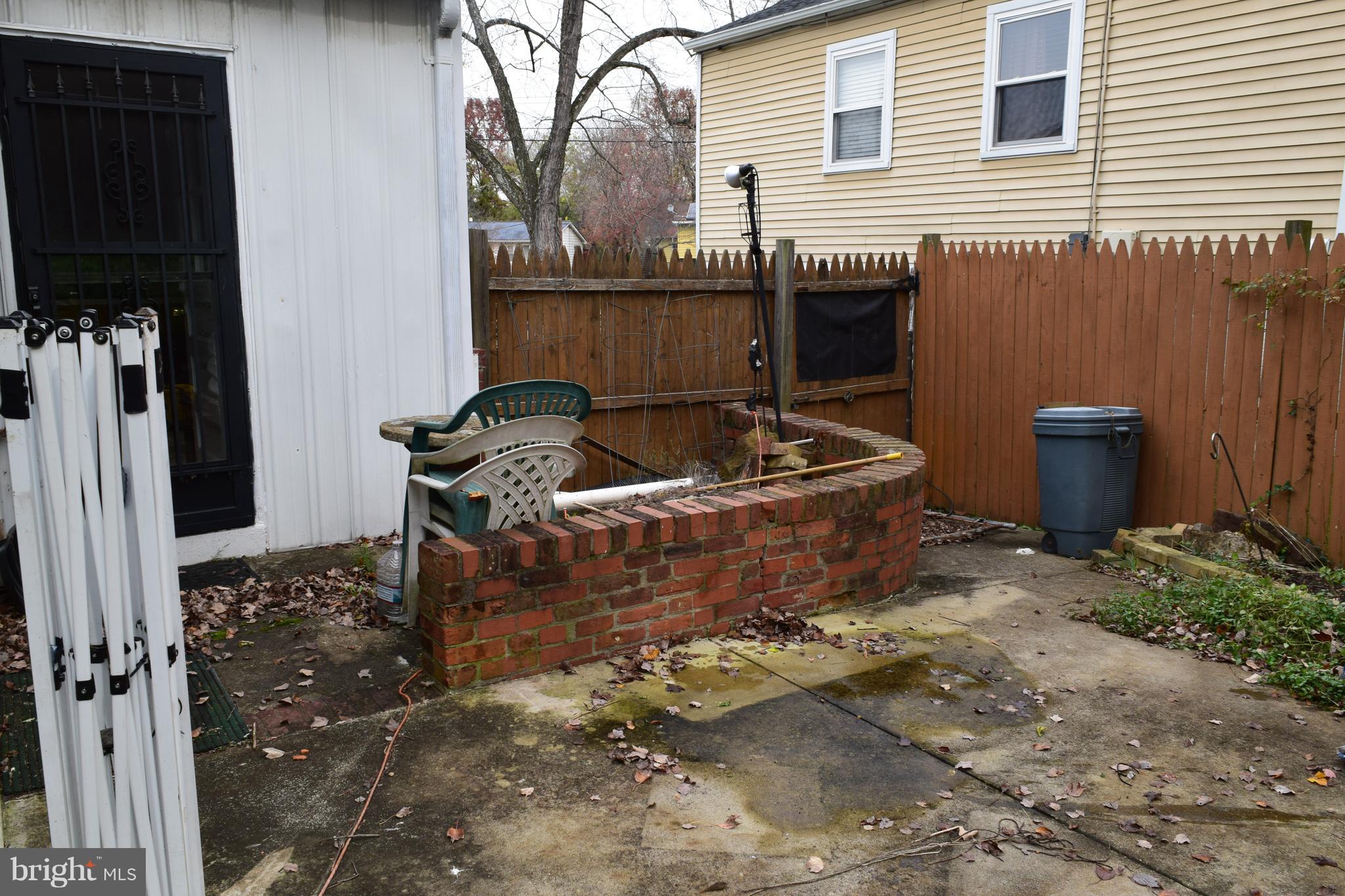 6817 Decatur Street Hyattsville, MD 20784 - Photo 28 of 30 Exterior Rear/ Patio