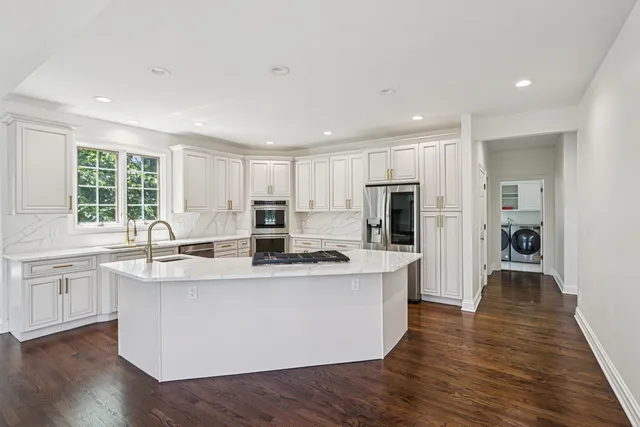 a picture of a glass shower door