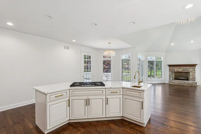 $1,199,000 | 6605 Oakwood Manor Drive, Crystal Lake, IL 60012