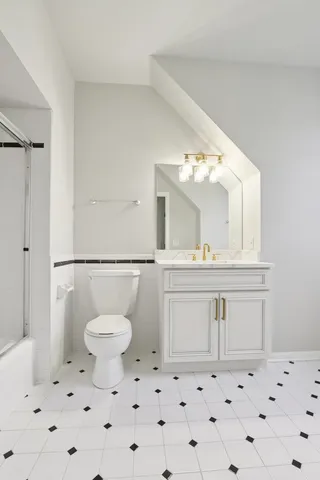 $1,199,000 | 6605 Oakwood Manor Drive, Crystal Lake, IL 60012