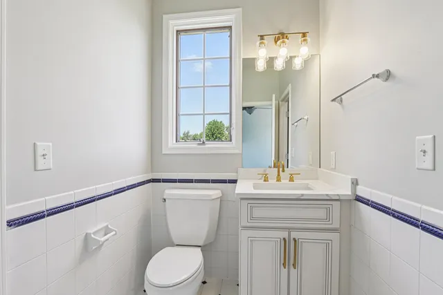 $1,199,000 | 6605 Oakwood Manor Drive, Crystal Lake, IL 60012