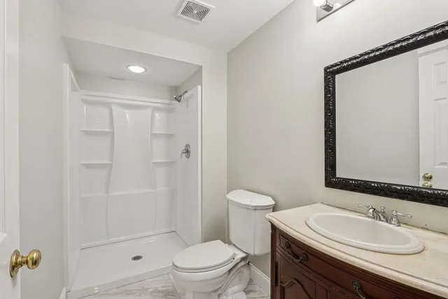 $1,199,000 | 6605 Oakwood Manor Drive, Crystal Lake, IL 60012