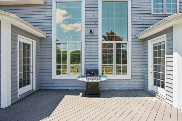 $1,199,000 | 6605 Oakwood Manor Drive, Crystal Lake, IL 60012