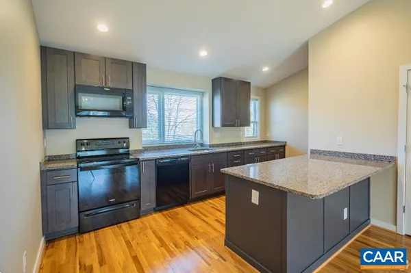 $1,995 | 630 Park Street, Unit B, Charlottesville, VA 22902