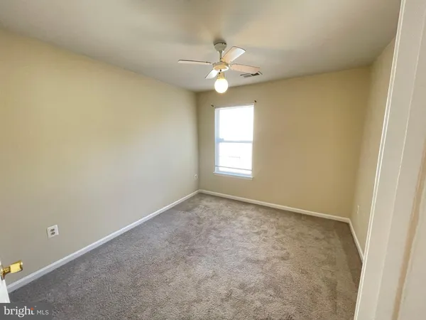 $3,800 | 15518 Toddsbury Lane, Manassas, VA 20112