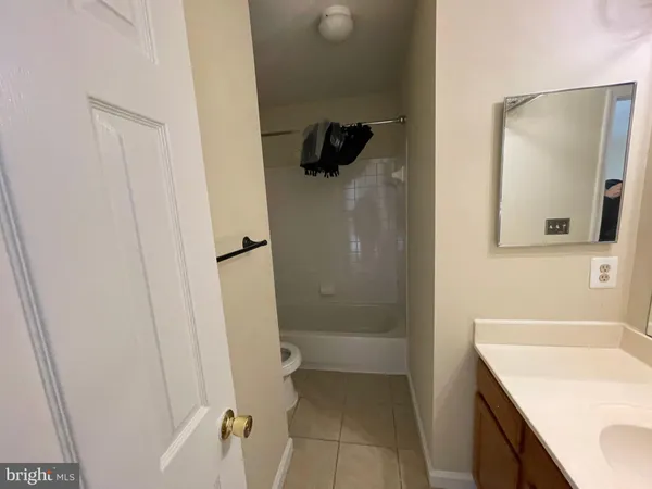 $3,800 | 15518 Toddsbury Lane, Manassas, VA 20112