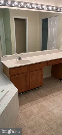 $3,800 | 15518 Toddsbury Lane, Manassas, VA 20112
