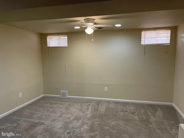 $3,800 | 15518 Toddsbury Lane, Manassas, VA 20112