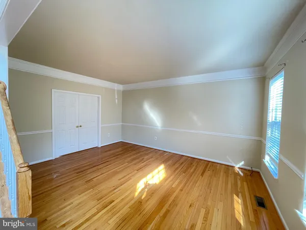 $3,800 | 15518 Toddsbury Lane, Manassas, VA 20112