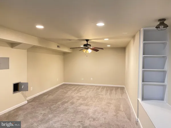 $3,800 | 15518 Toddsbury Lane, Manassas, VA 20112