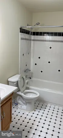 $3,800 | 15518 Toddsbury Lane, Manassas, VA 20112
