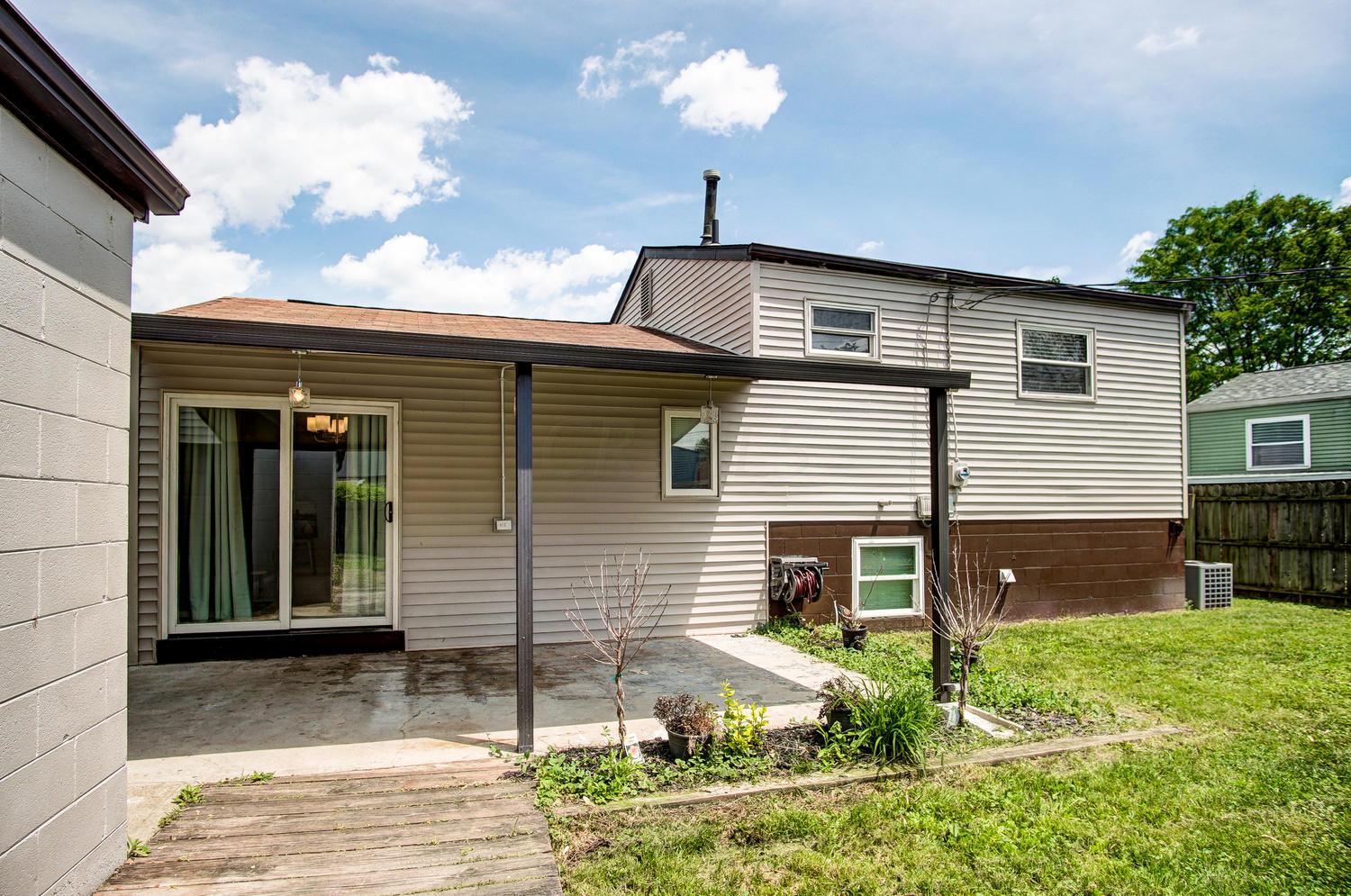 3323 Dunloe Road Columbus, OH 43232 - Photo 16 of 18 Gallery Image 16