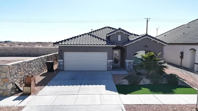 $259,950 | 13924 Loreina Luz Avenue, El Paso, TX 79928